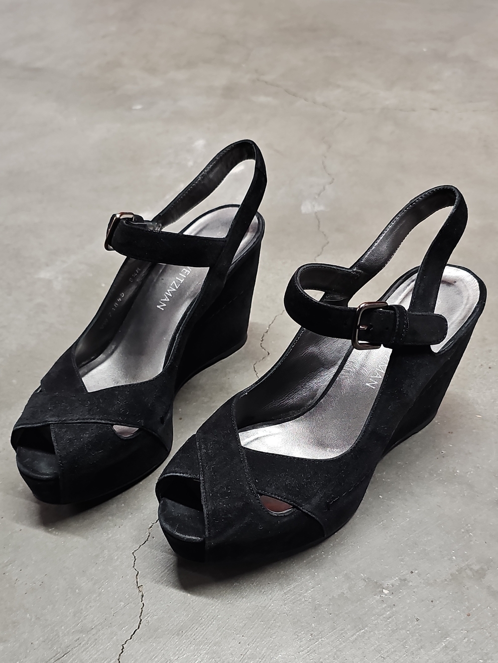 STUART WEITZMAN Black Suede Leather wedges Criss Cross peep toes Size 8.5